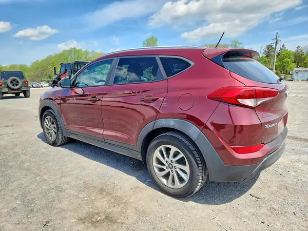 KM8J3CA48GU223416 2016 HYUNDAI TUCSON - Image 2