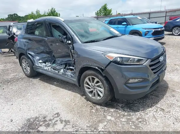 KM8J3CA48GU229605 2016 HYUNDAI TUCSON - Image 1