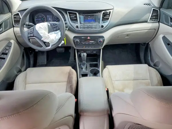 KM8J3CA48GU240121 2016 HYUNDAI TUCSON - Image 8