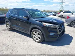 KM8J3CA48GU241155 2016 HYUNDAI TUCSON