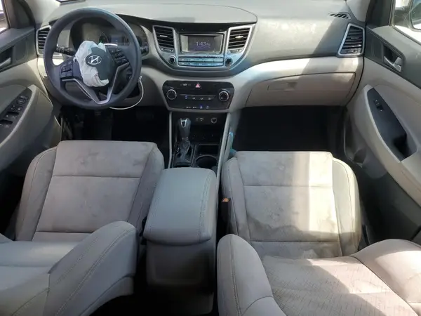 KM8J3CA48GU250888 2016 HYUNDAI TUCSON - Image 8