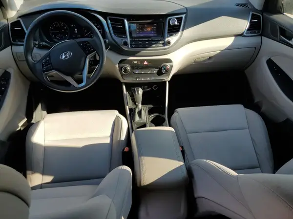 KM8J3CA48GU258943 2016 HYUNDAI TUCSON - Image 8