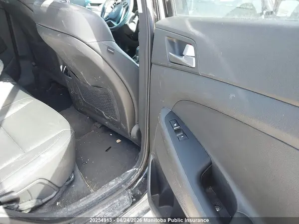 KM8J3CA48HU259298 2017 HYUNDAI TUCSON - Image 8