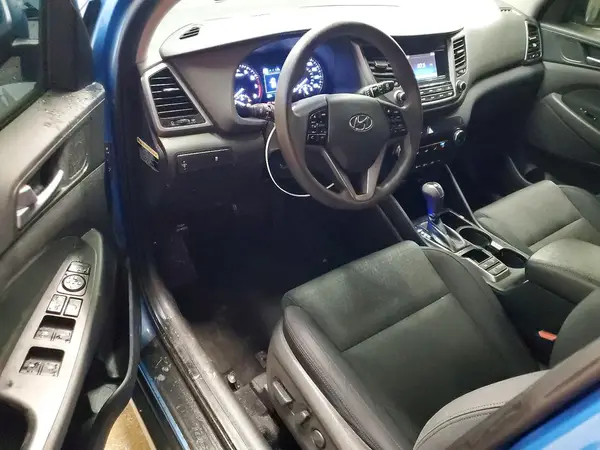 KM8J3CA48HU275582 2017 HYUNDAI TUCSON - Image 8