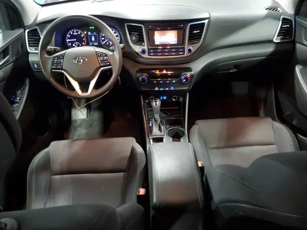 KM8J3CA48HU276425 2017 HYUNDAI TUCSON - Image 8