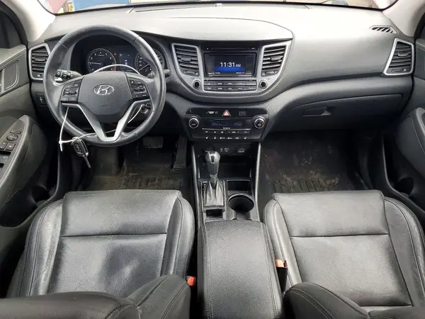 KM8J3CA48HU279230 2017 HYUNDAI TUCSON - Image 8