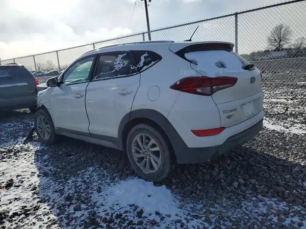 KM8J3CA48HU297548 2017 HYUNDAI TUCSON - Image 2