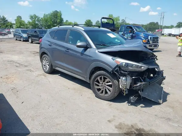 KM8J3CA48HU302344 2017 HYUNDAI TUCSON - Image 1