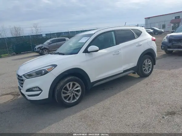 KM8J3CA48HU311139 2017 HYUNDAI TUCSON - Image 2