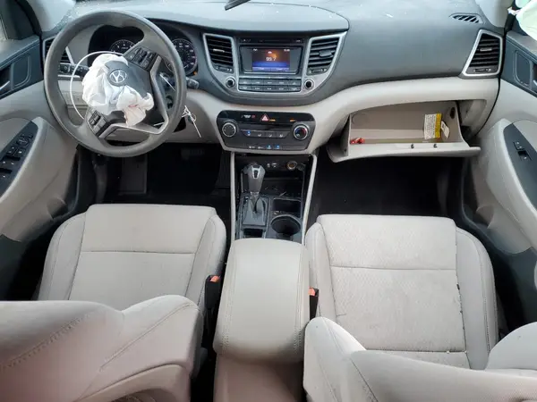 KM8J3CA48HU323534 2017 HYUNDAI TUCSON - Image 8
