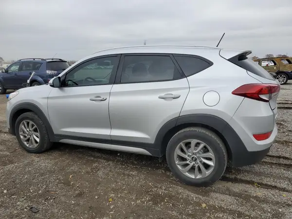 KM8J3CA48HU329348 2017 HYUNDAI TUCSON - Image 2