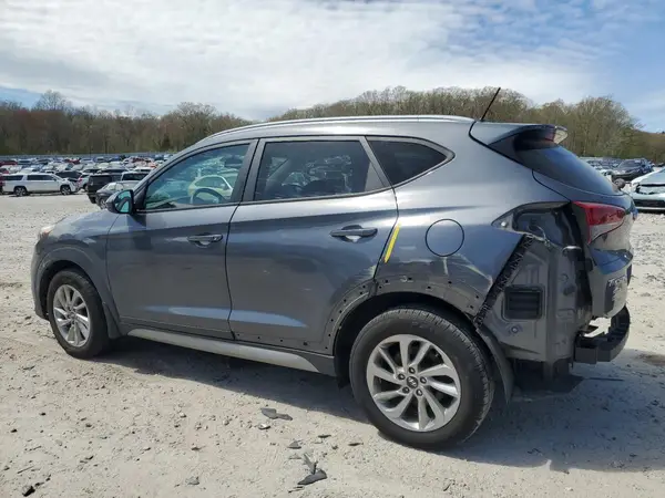 KM8J3CA48HU337823 2017 HYUNDAI TUCSON - Image 2