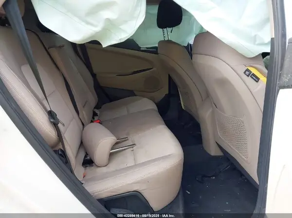 KM8J3CA48HU347820 2017 HYUNDAI TUCSON - Image 8