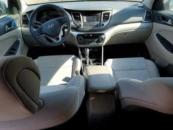 KM8J3CA48HU363158 2017 HYUNDAI TUCSON - Image 8
