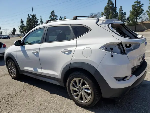 KM8J3CA48HU365198 2017 HYUNDAI TUCSON - Image 2
