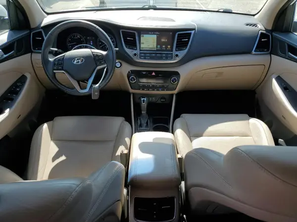 KM8J3CA48HU365198 2017 HYUNDAI TUCSON - Image 8