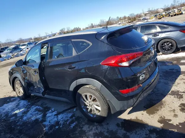 KM8J3CA48HU381160 2017 HYUNDAI TUCSON - Image 2