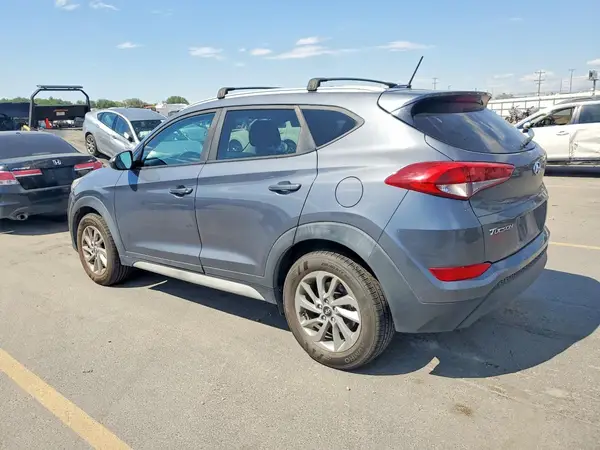 KM8J3CA48HU412195 2017 HYUNDAI TUCSON - Image 2