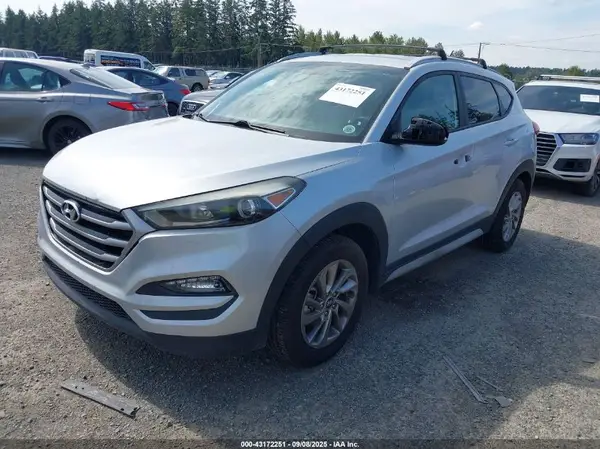KM8J3CA48HU419471 2017 HYUNDAI TUCSON - Image 2