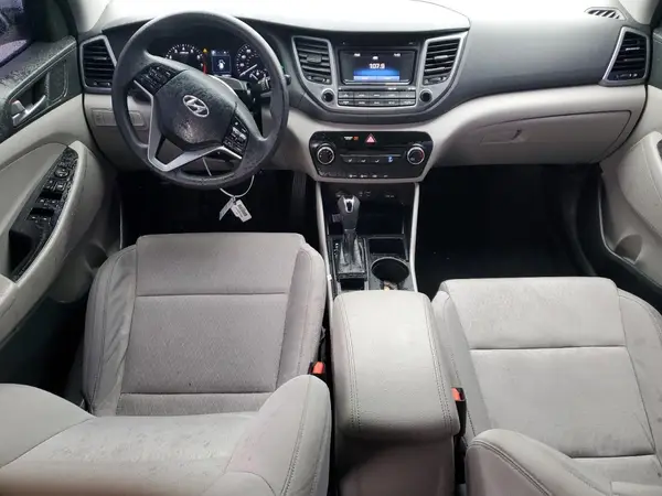 KM8J3CA48HU420359 2017 HYUNDAI TUCSON - Image 8