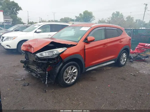 KM8J3CA48HU431894 2017 HYUNDAI TUCSON - Image 2