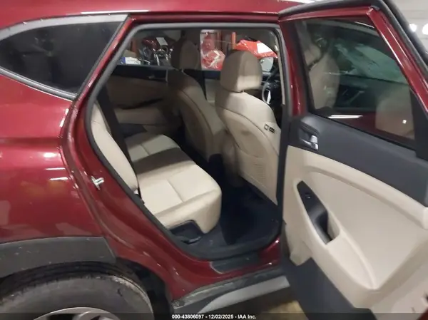 KM8J3CA48HU436237 2017 HYUNDAI TUCSON - Image 8