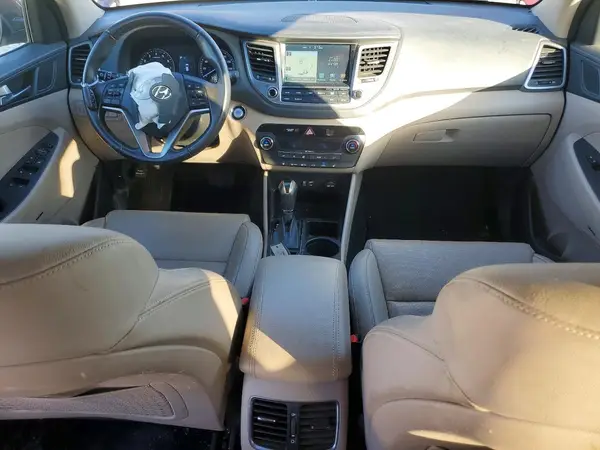 KM8J3CA48HU448419 2017 HYUNDAI TUCSON - Image 8