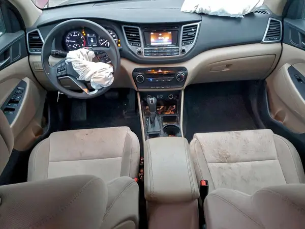 KM8J3CA48HU448808 2017 HYUNDAI TUCSON - Image 8