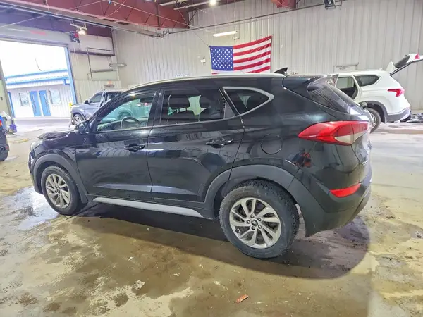 KM8J3CA48HU457895 2017 HYUNDAI TUCSON - Image 2