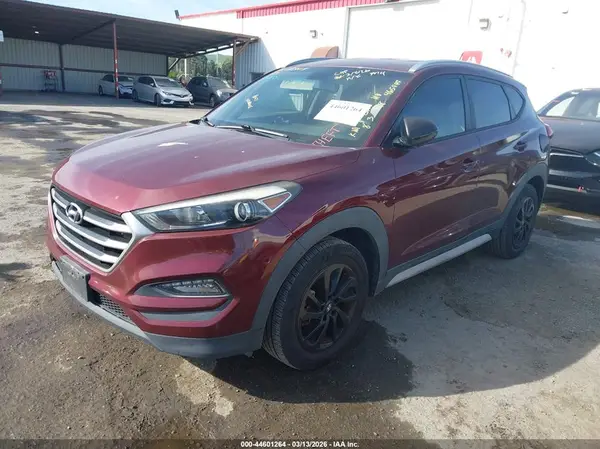 KM8J3CA48HU465494 2017 HYUNDAI TUCSON - Image 2