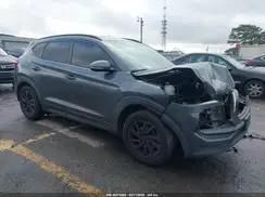 KM8J3CA48HU481923 2017 HYUNDAI TUCSON