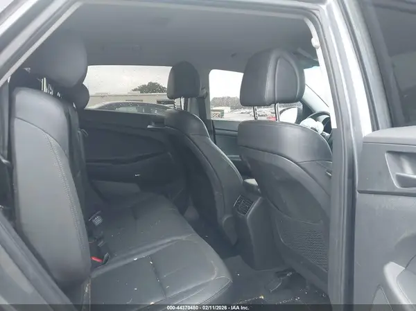 KM8J3CA48HU481923 2017 HYUNDAI TUCSON - Image 8