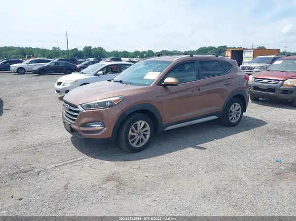 KM8J3CA48HU506044 2017 HYUNDAI TUCSON - Image 2