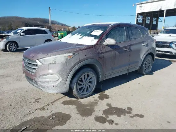 KM8J3CA48HU530361 2017 HYUNDAI TUCSON - Image 2