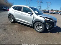 KM8J3CA48HU540372 2017 HYUNDAI TUCSON