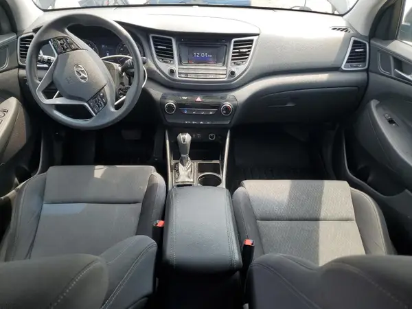 KM8J3CA48HU541327 2017 HYUNDAI TUCSON - Image 8