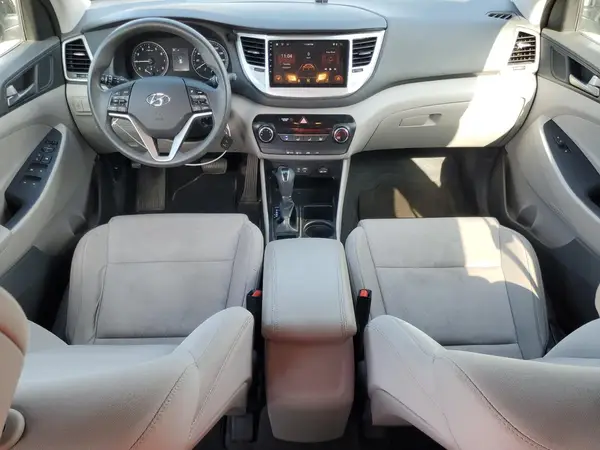 KM8J3CA48HU541747 2017 HYUNDAI TUCSON - Image 8