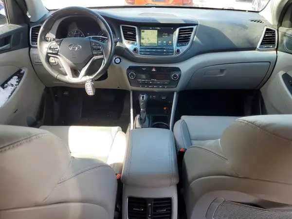 KM8J3CA48HU546284 2017 HYUNDAI TUCSON - Image 8