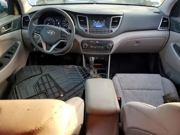 KM8J3CA48HU546625 2017 HYUNDAI TUCSON - Image 8