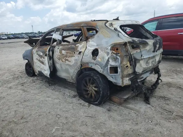 KM8J3CA48JU601547 2018 HYUNDAI TUCSON - Image 2