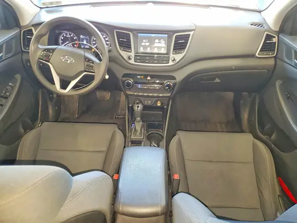 KM8J3CA48JU604903 2018 HYUNDAI TUCSON - Image 8