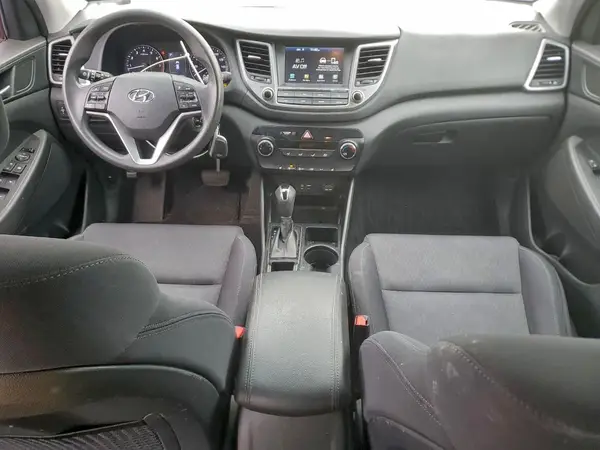 KM8J3CA48JU610796 2018 HYUNDAI TUCSON - Image 8