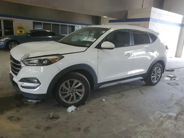 KM8J3CA48JU623208 2018 HYUNDAI TUCSON - Image 1