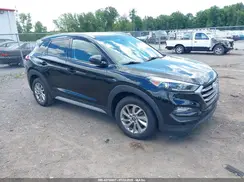 KM8J3CA48JU629557 2018 HYUNDAI TUCSON