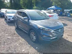 KM8J3CA48JU637688 2018 HYUNDAI TUCSON