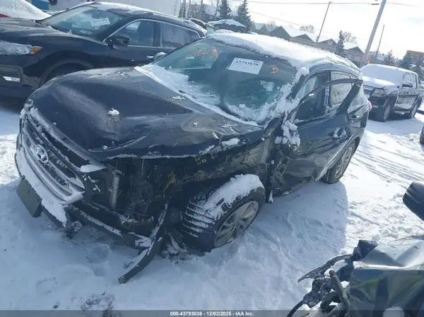 KM8J3CA48JU639716 2018 HYUNDAI TUCSON - Image 2