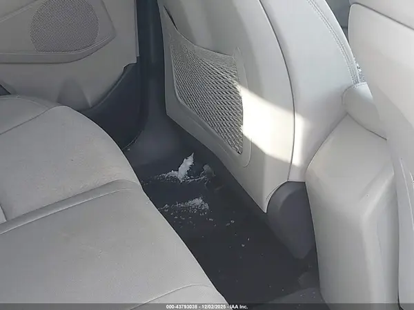 KM8J3CA48JU639716 2018 HYUNDAI TUCSON - Image 8
