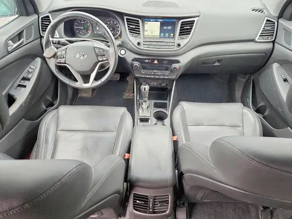 KM8J3CA48JU647279 2018 HYUNDAI TUCSON - Image 8