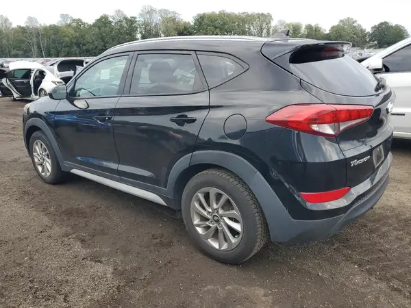 KM8J3CA48JU651283 2018 HYUNDAI TUCSON - Image 2