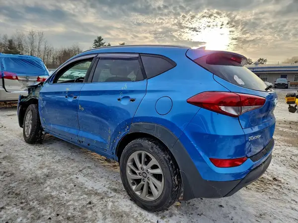 KM8J3CA48JU707755 2018 HYUNDAI TUCSON - Image 2